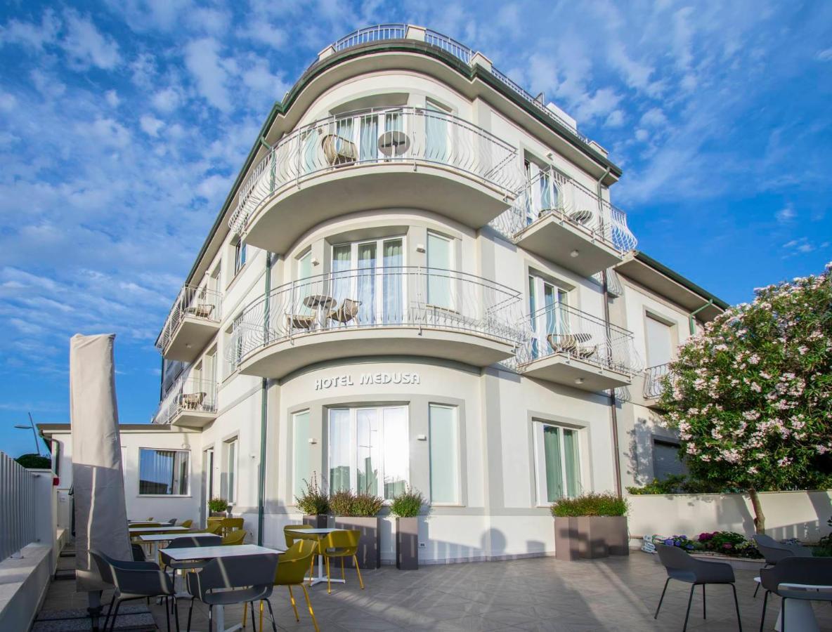 Hotel Medusa Lido di Camaiore Exteriör bild