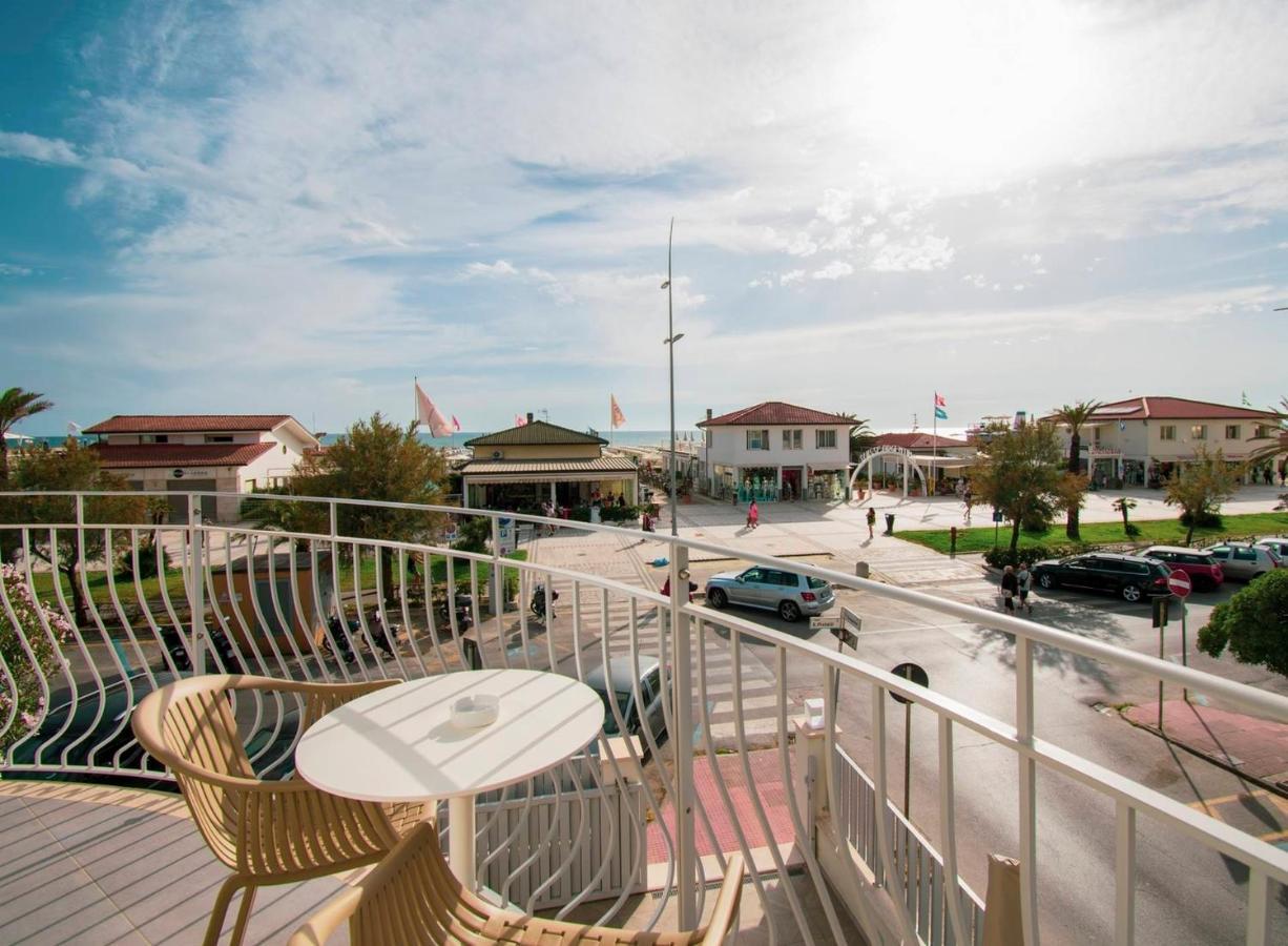 Hotel Medusa Lido di Camaiore Exteriör bild