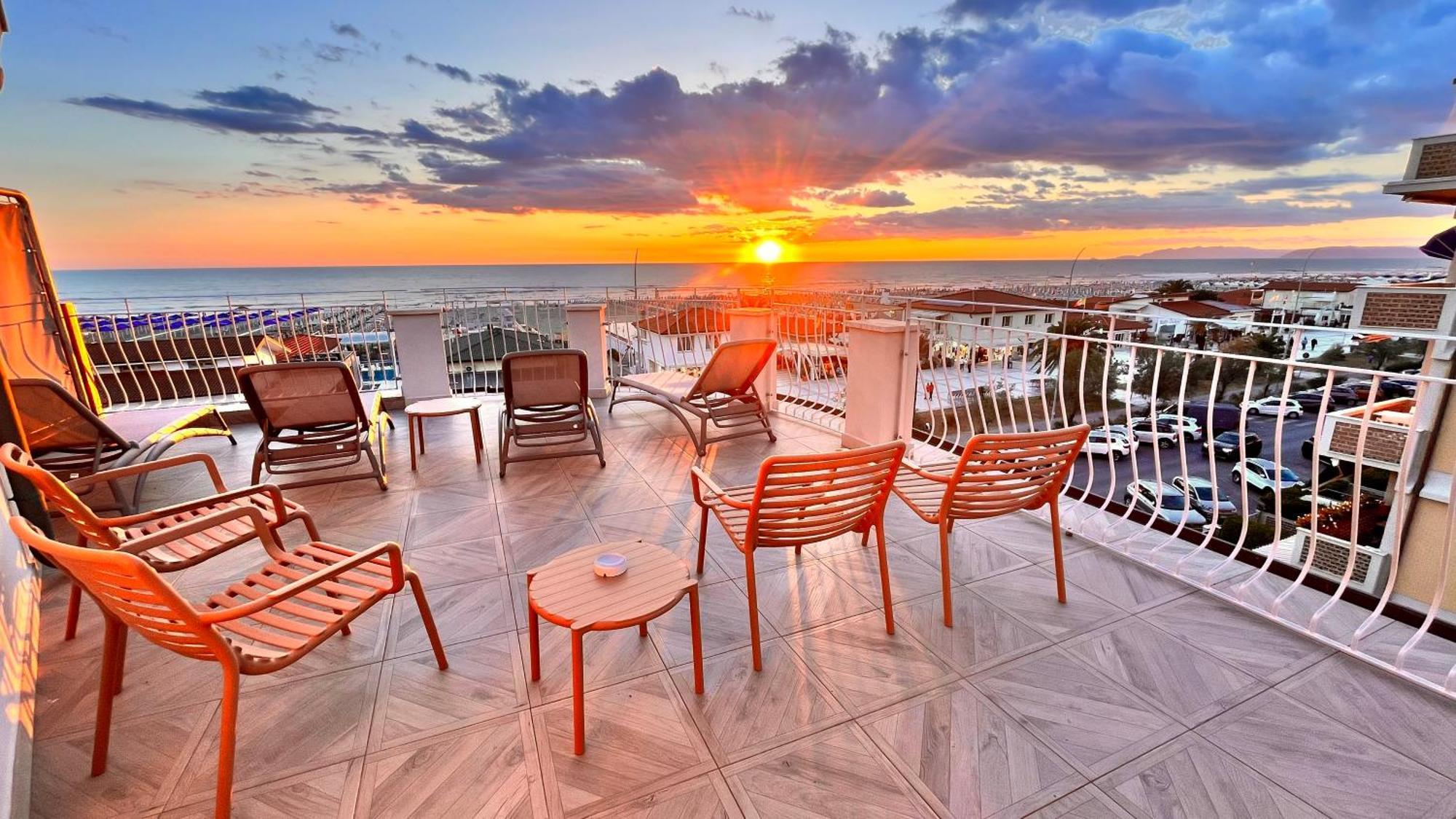 Hotel Medusa Lido di Camaiore Exteriör bild